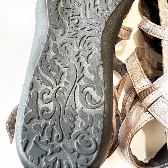 NAOT Sara Metallic Leather Gladiator Style Sandals Women’s Size‎ 4 EU 35 Summer - Picture 9 of 11